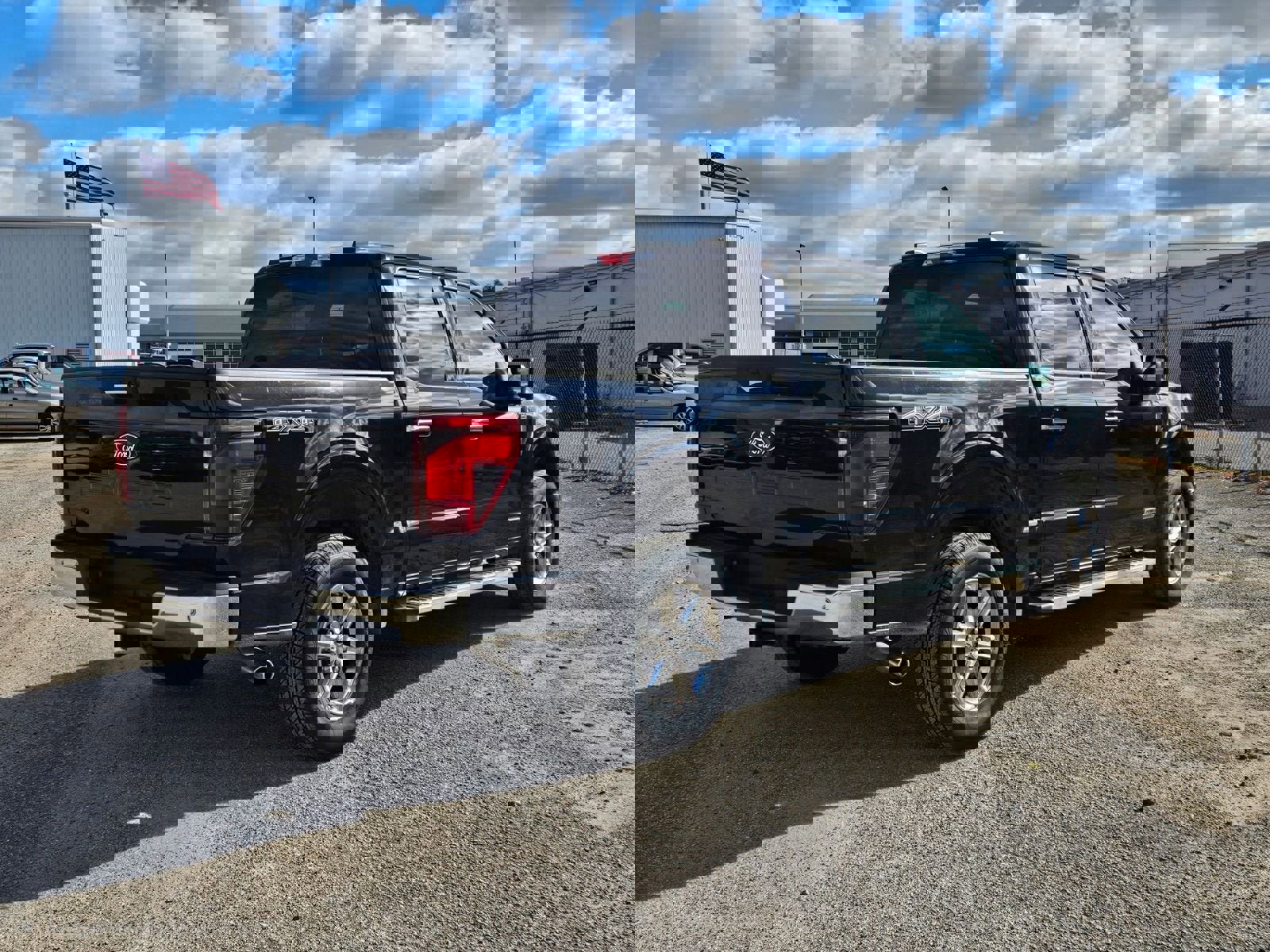 Used 2024 Ford F150 XLT w/ Mobile Office Package image 5