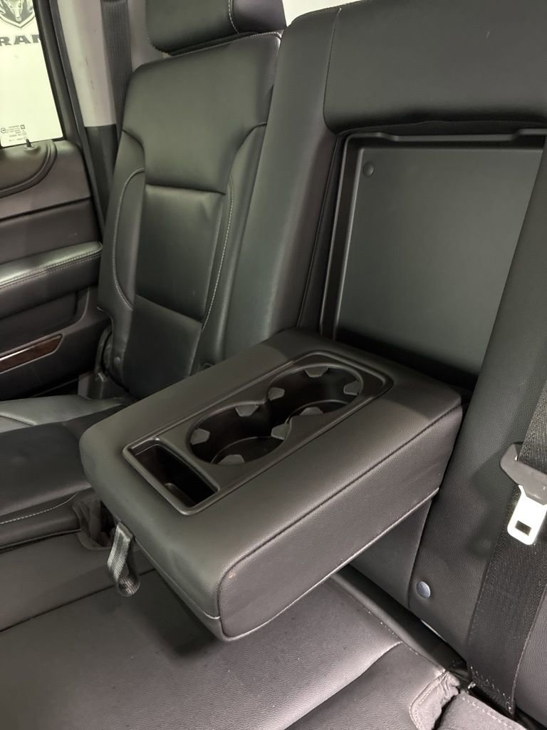 Used 2019 Chevrolet Suburban LT image 24
