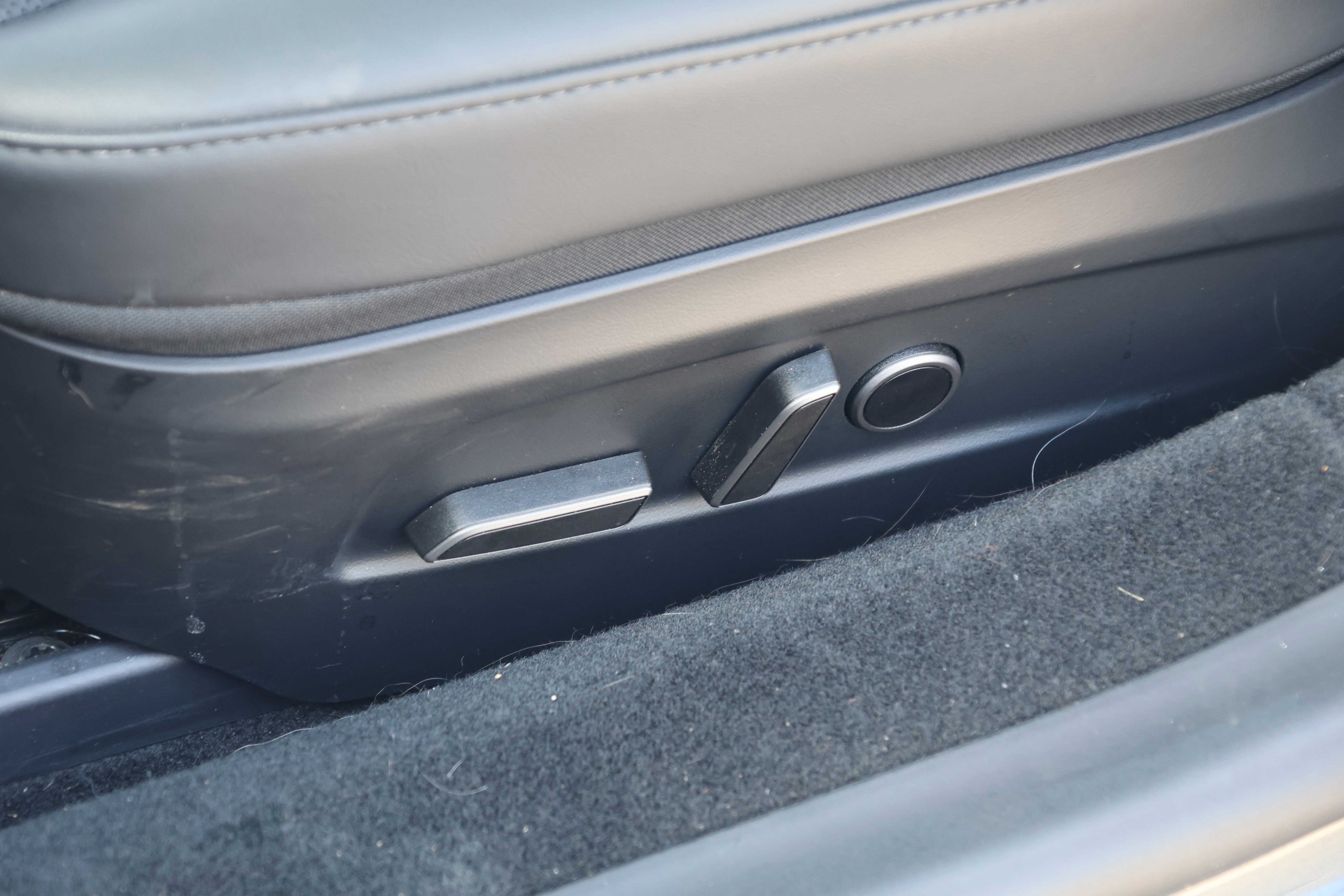 Used 2025 Tesla Model 3 image 29