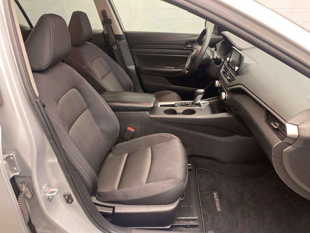 Used 2024 Nissan Altima 2.5 S FWD image 21