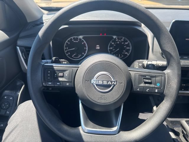 Used 2024 Nissan Rogue SV FWD image 22