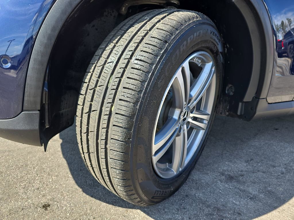 Used 2022 Mercedes-Benz GLC 300 image 36