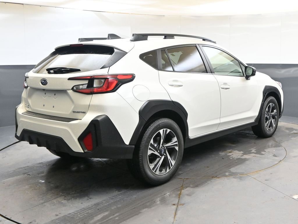 Used 2024 Subaru Crosstrek 2.0i Premium image 5