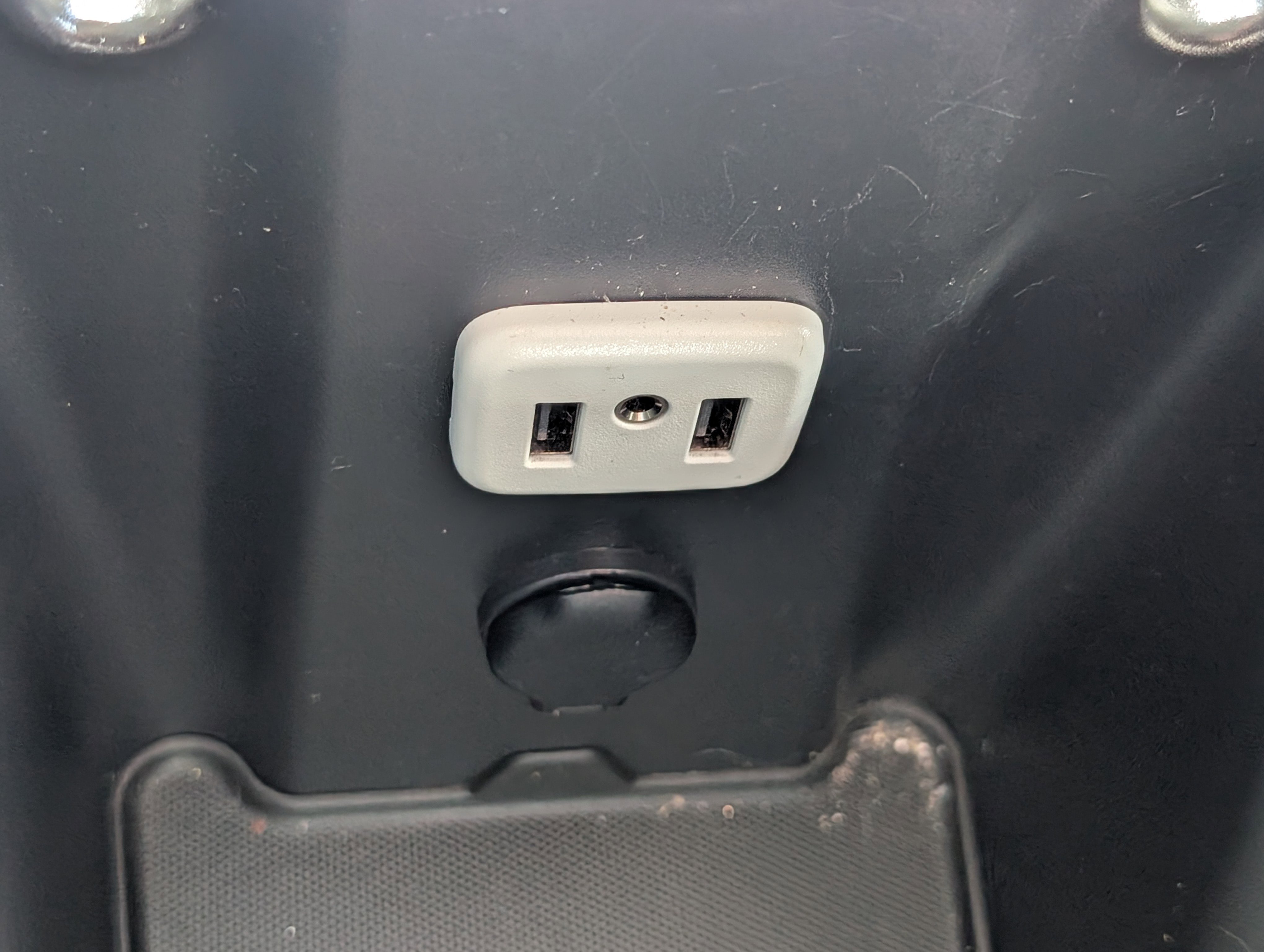 Used 2020 Buick Envision Essence image 22