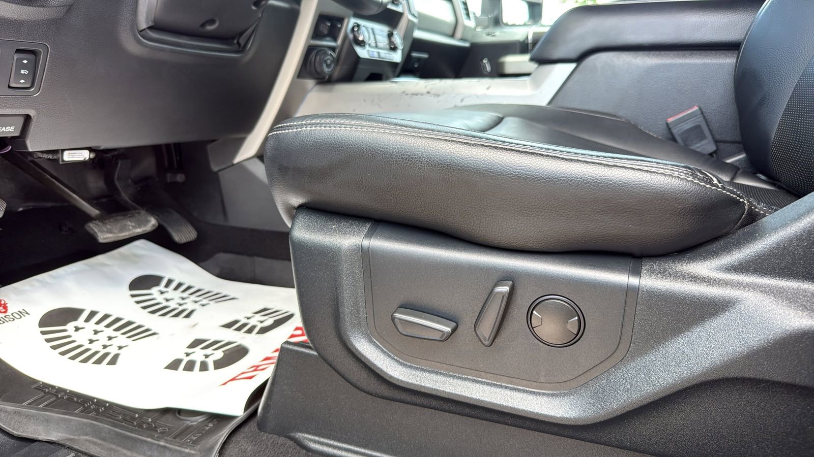 Used 2020 Ford F250 Lariat AWD/4WD image 9