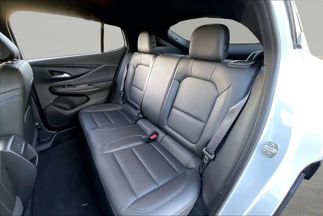 Used 2025 Buick Envista Sport Touring image 16