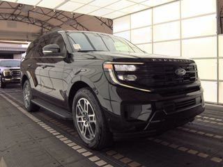 Used 2025 Ford Expedition Active AWD/4WD image 10