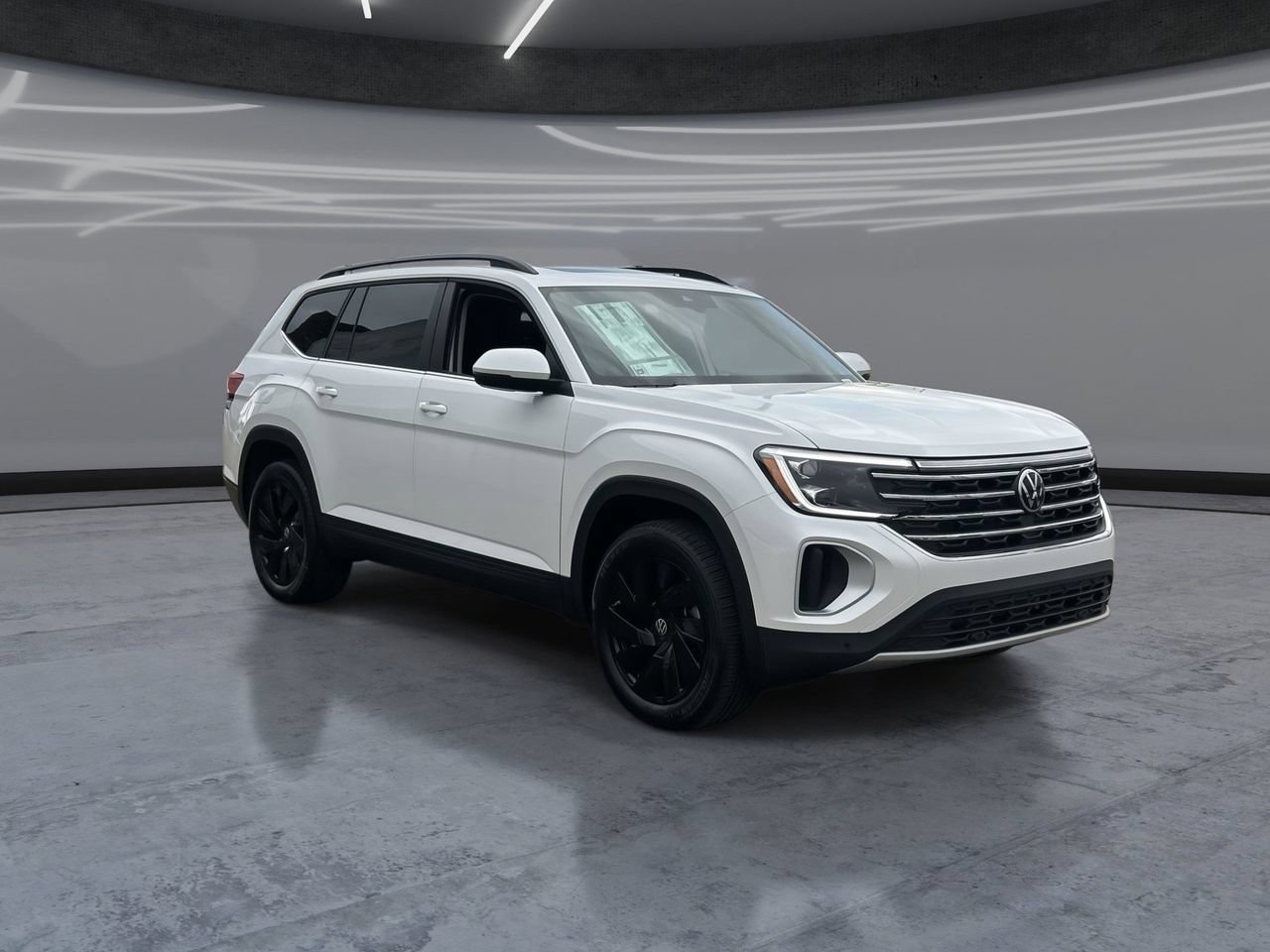 New 2026 Volkswagen Atlas SE FWD image 2