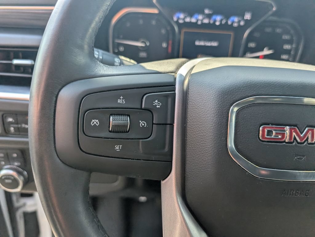 Used 2021 GMC Yukon XL SLT AWD/4WD image 13