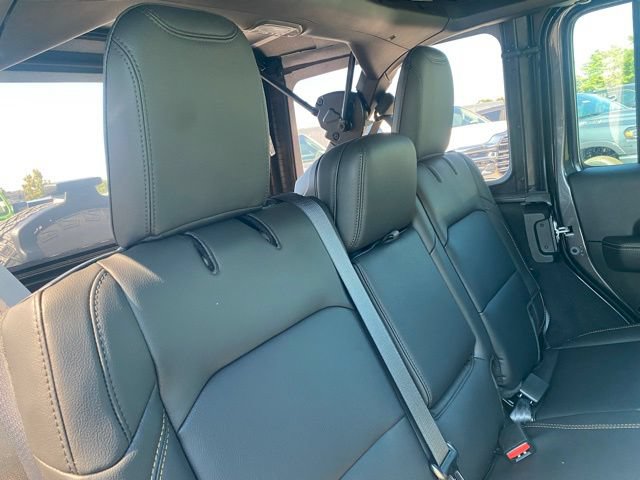 New 2025 Jeep Wrangler Unlimited Sahara AWD/4WD image 33