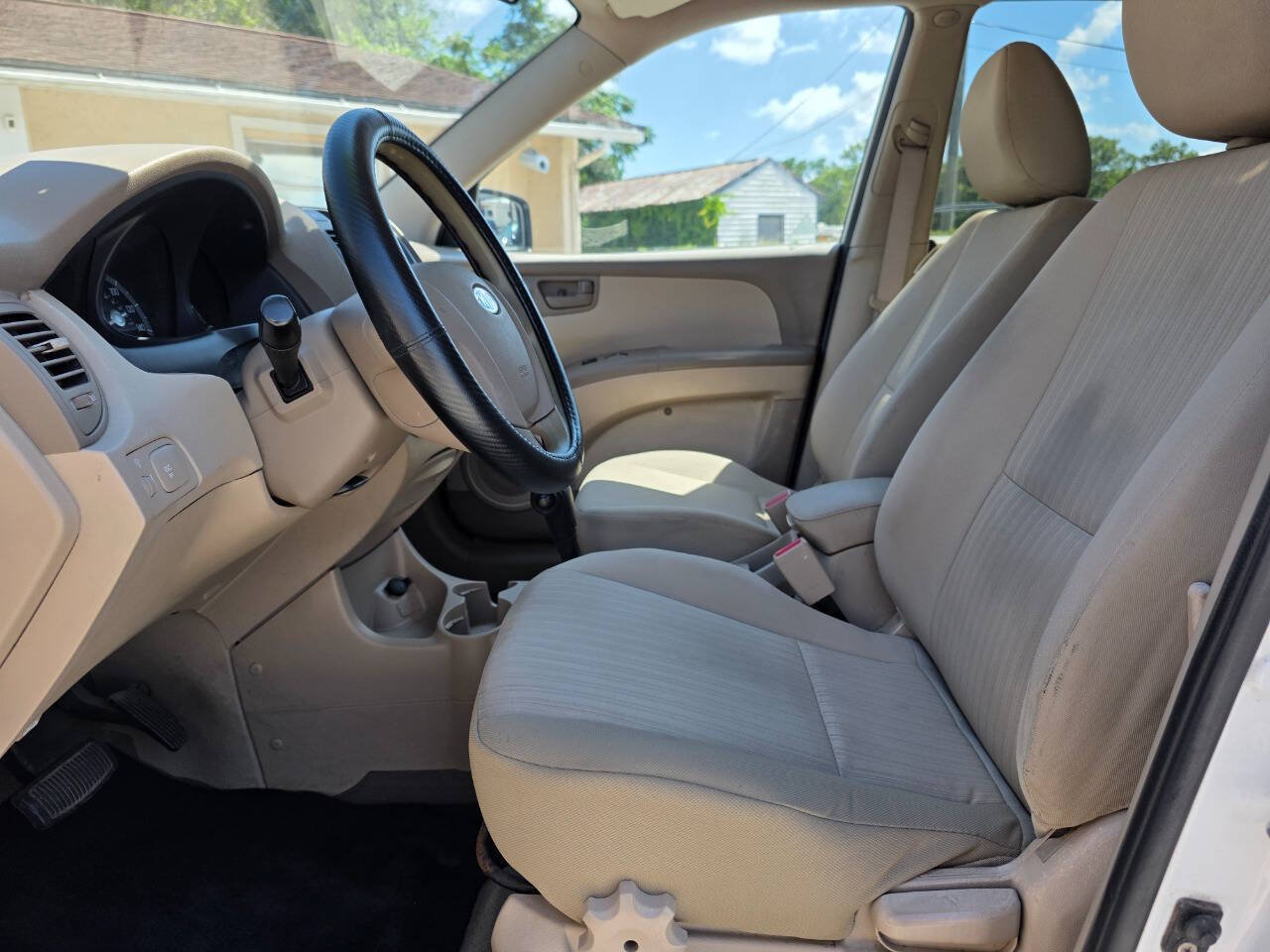 Used 2009 Kia Sportage LX FWD image 9