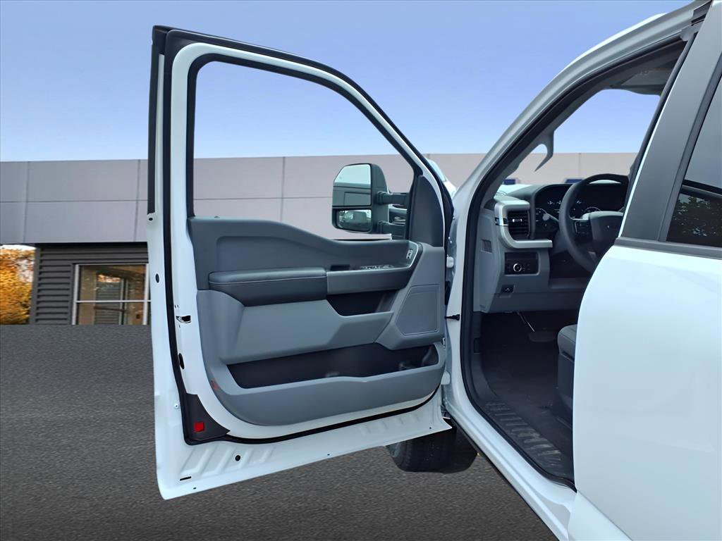 New 2026 Ford F250 4x4 SuperCab Super Duty image 8