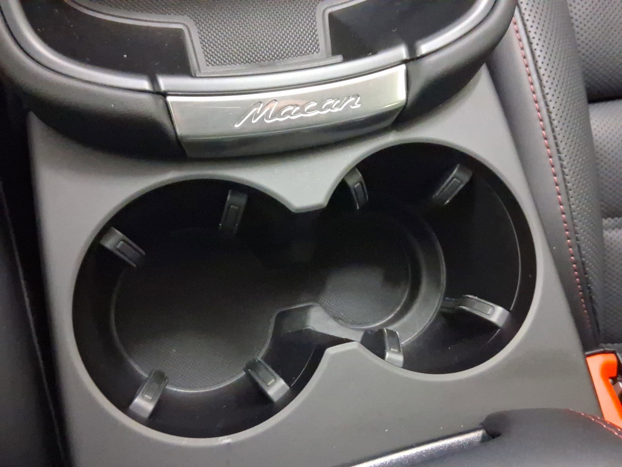 Certified 2025 Porsche Macan GTS image 31