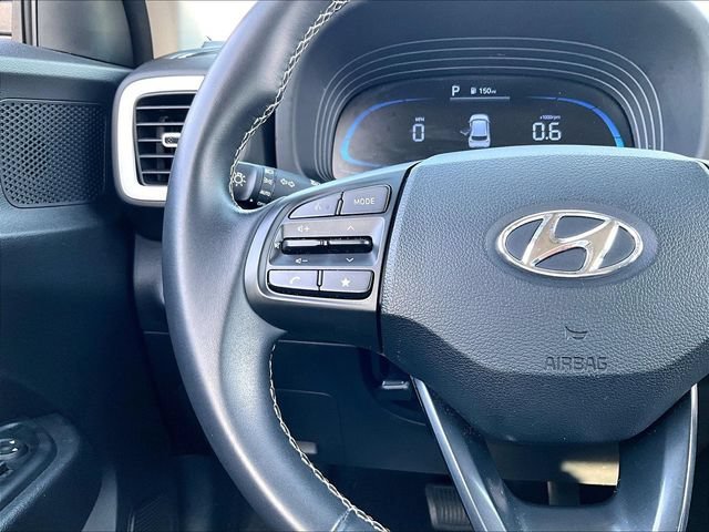 Used 2024 Hyundai Venue Limited FWD image 23