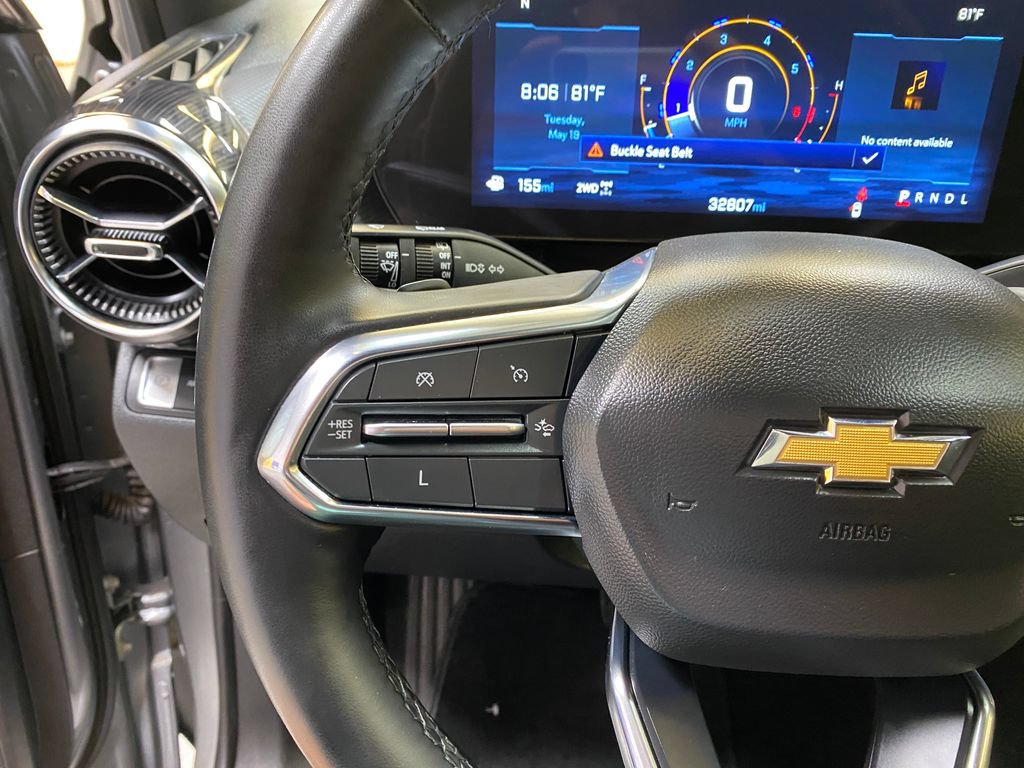 Used 2025 Chevrolet Equinox LT AWD/4WD image 33