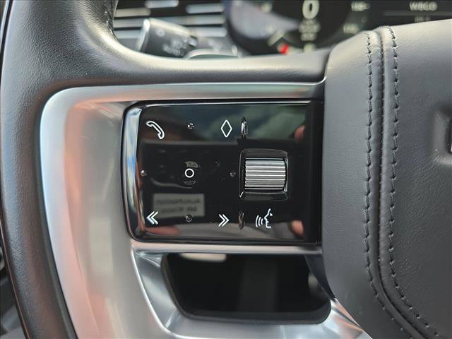 Used 2023 Land Rover Range Rover Long Wheelbase SE image 19