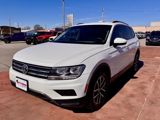 Used 2021 Volkswagen Tiguan SE FWD image 1