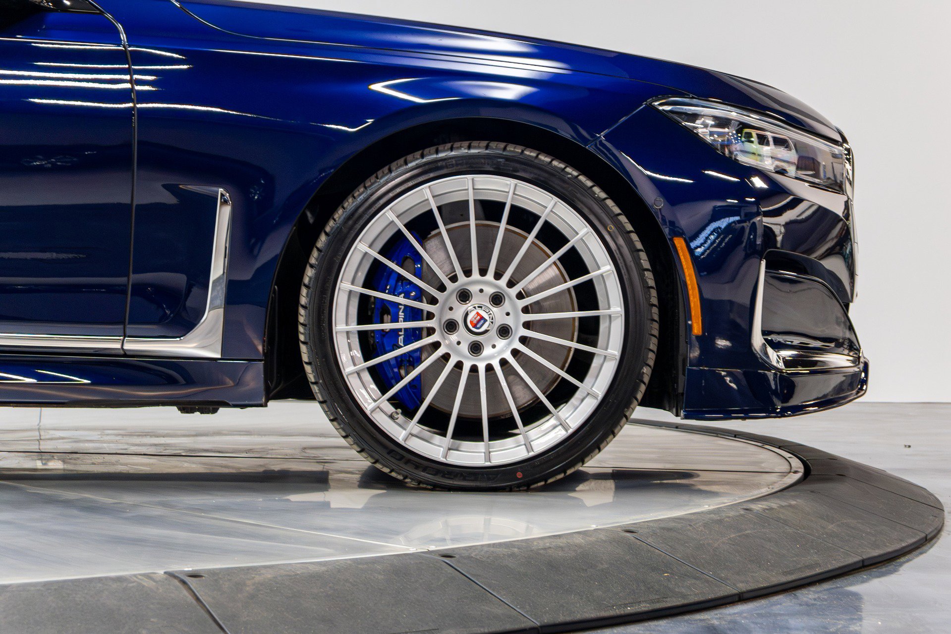 Used 2020 BMW ALPINA B7 xDrive w/ Interior Design Package image 20