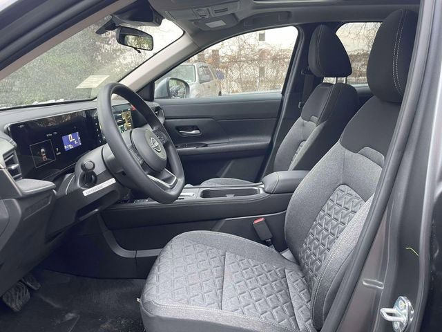 New 2025 Nissan Kicks SV w/ SV Premium Package image 14