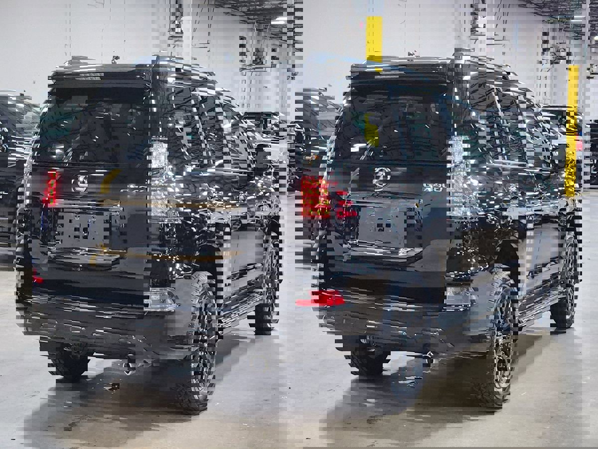 Used 2023 Lexus GX 460 image 8