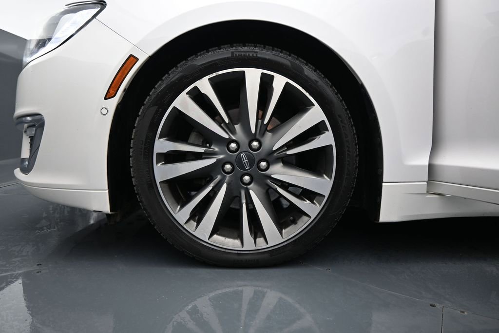 Used 2019 Lincoln MKZ Reserve FWD image 27