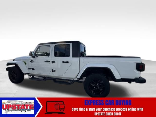 Used 2022 Jeep Gladiator Sport image 7
