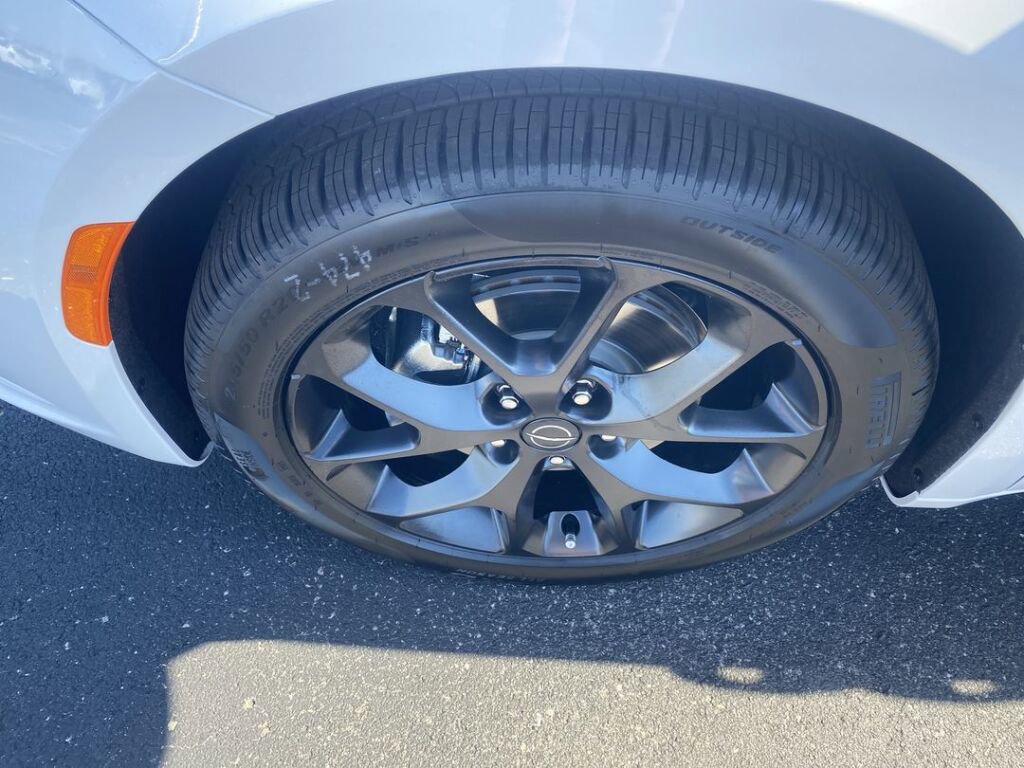 New 2026 Chrysler Pacifica Select w/ S Appearance Package image 11