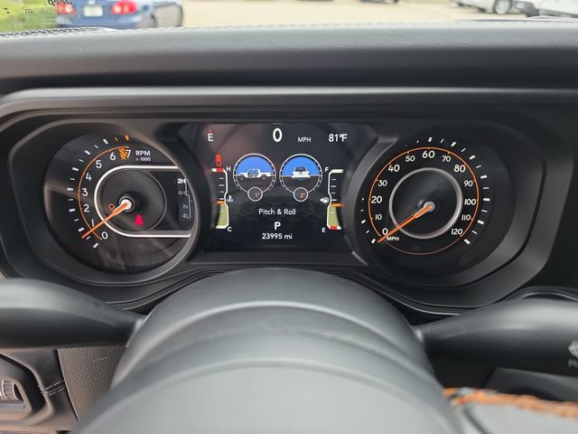 Used 2024 Jeep Gladiator Mojave w/ Technology Group AWD/4WD image 18