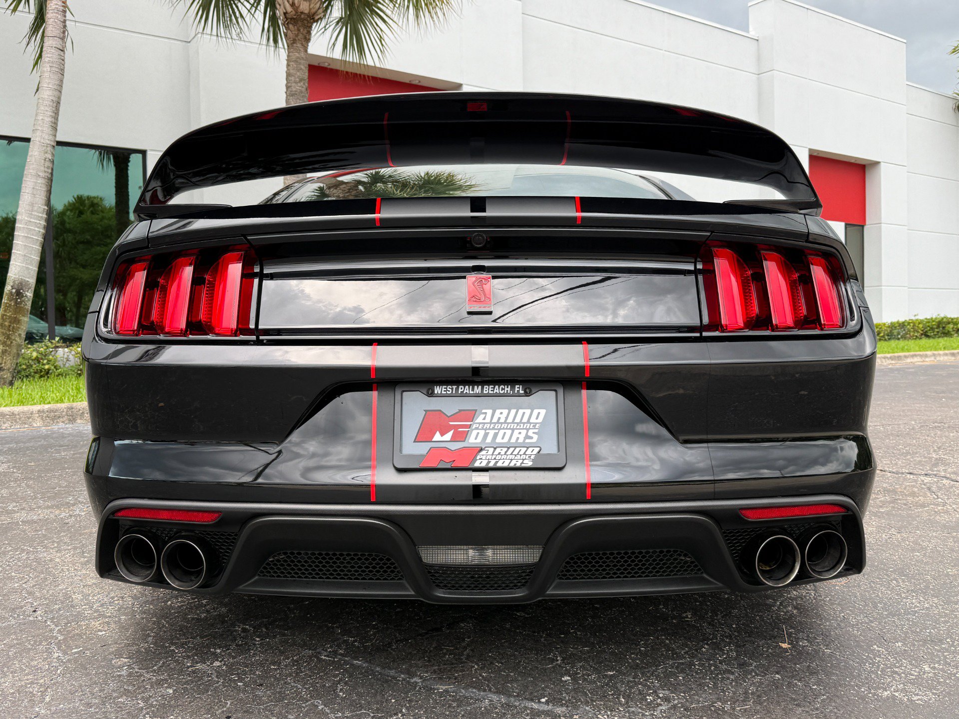 Used 2017 Ford Mustang Shelby GT350R w/ GT350R Equipment Group 920A RWD image 23