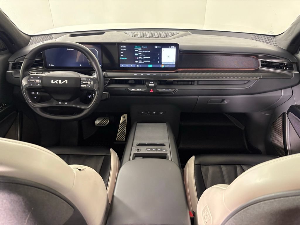 Used 2024 Kia EV9 GT-Line AWD/4WD image 37