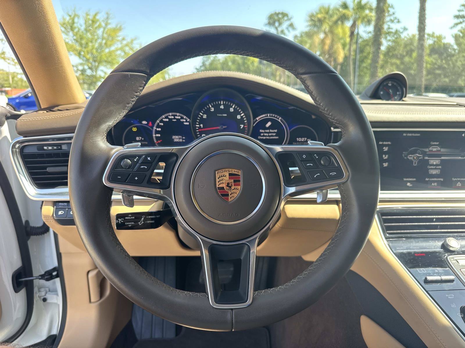 Used 2018 Porsche Panamera 4 AWD/4WD image 15