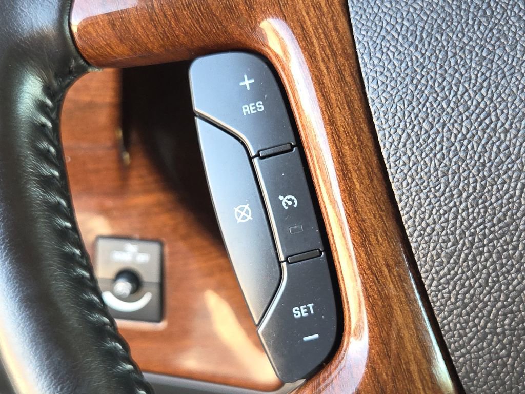 Used 2015 Chevrolet Express 2500 image 17