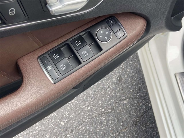 Used 2014 Mercedes-Benz E 350 4MATIC Sedan image 13