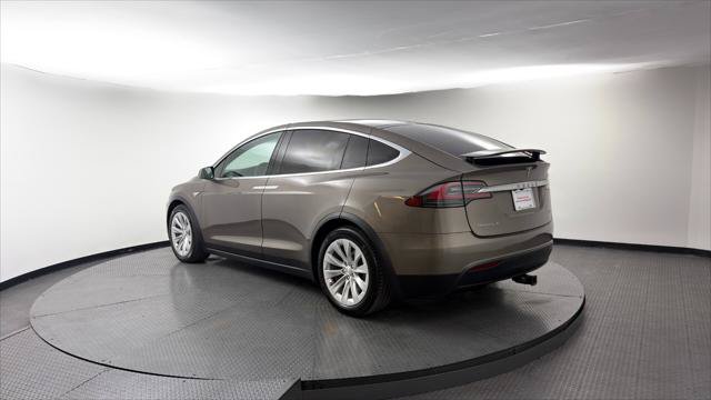 Used 2016 Tesla Model X 90D AWD/4WD image 4
