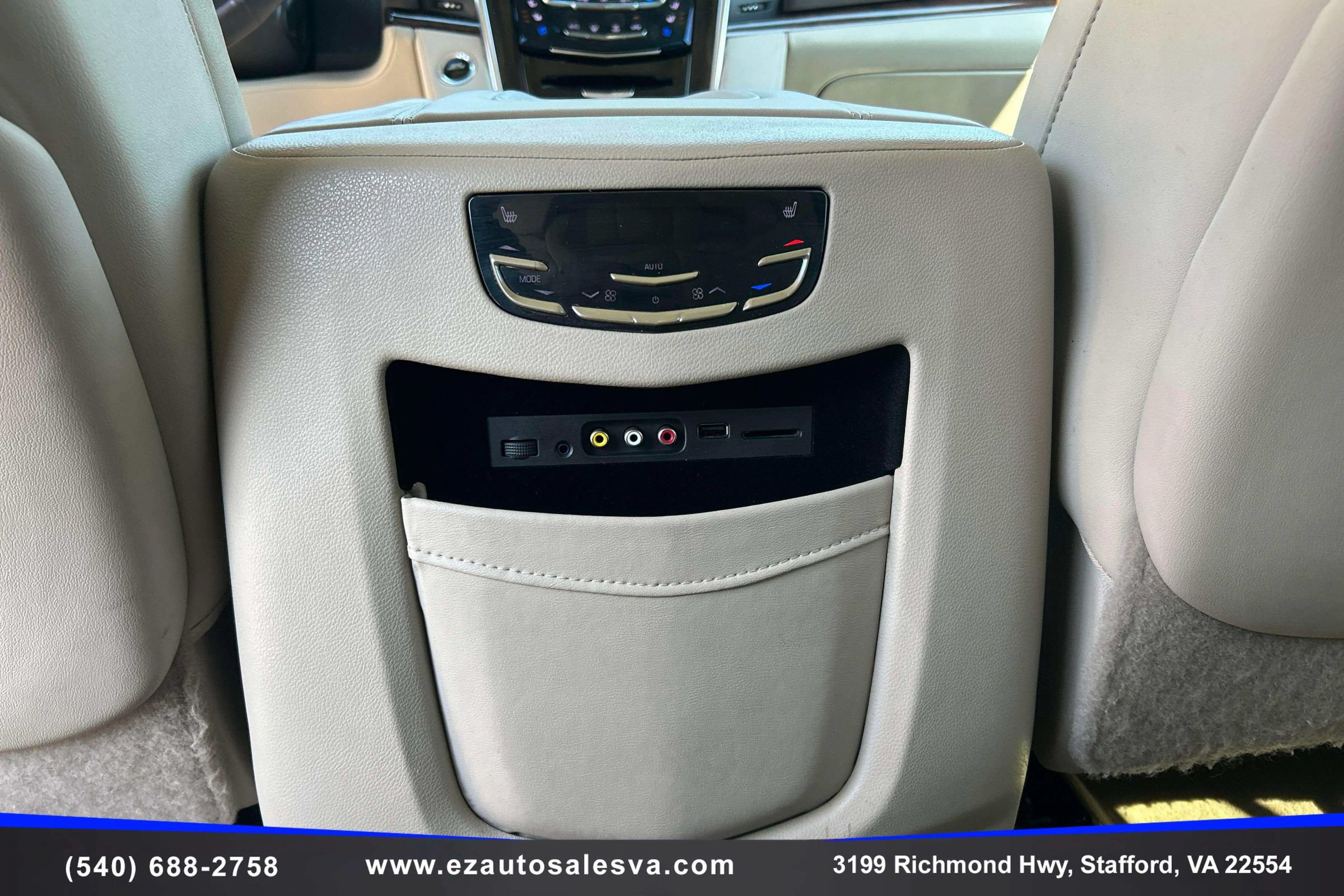 Used 2016 Cadillac Escalade ESV Luxury AWD/4WD image 27