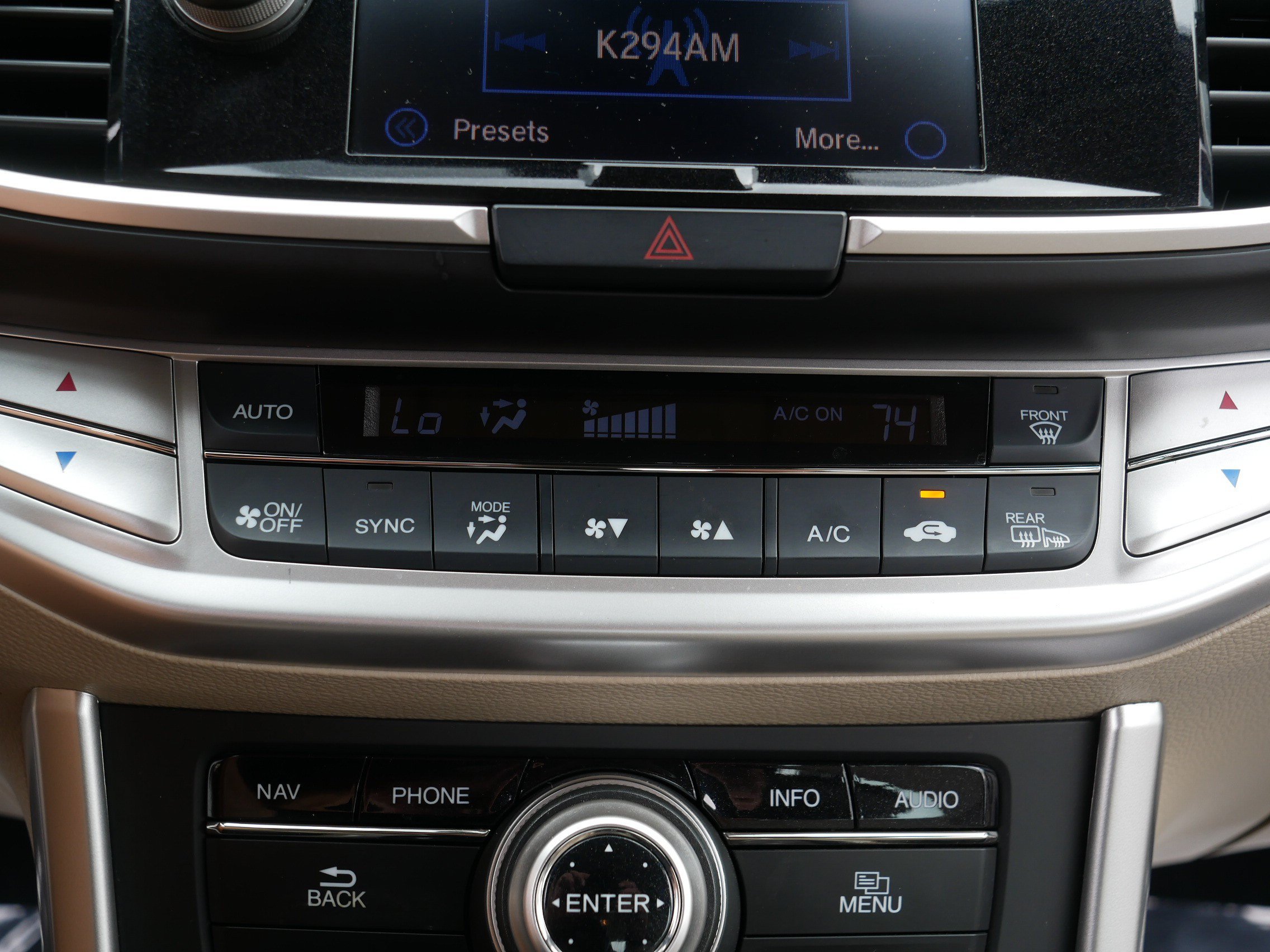 Used 2015 Honda Accord Touring image 28