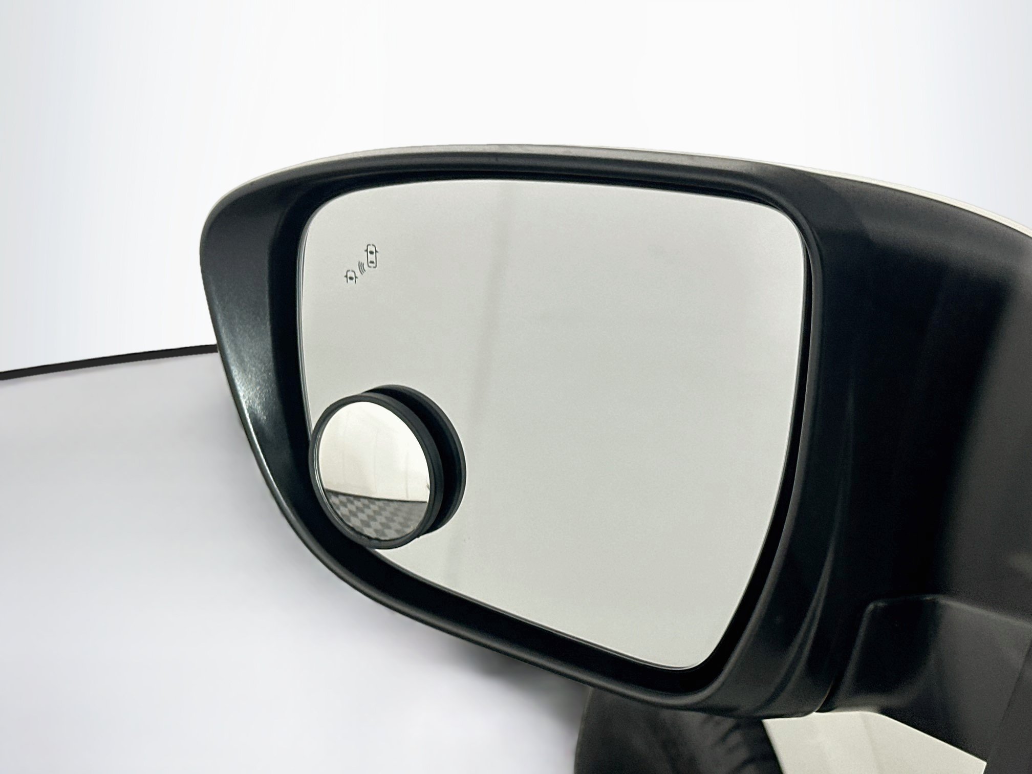 Used 2025 Nissan Frontier SV RWD image 16