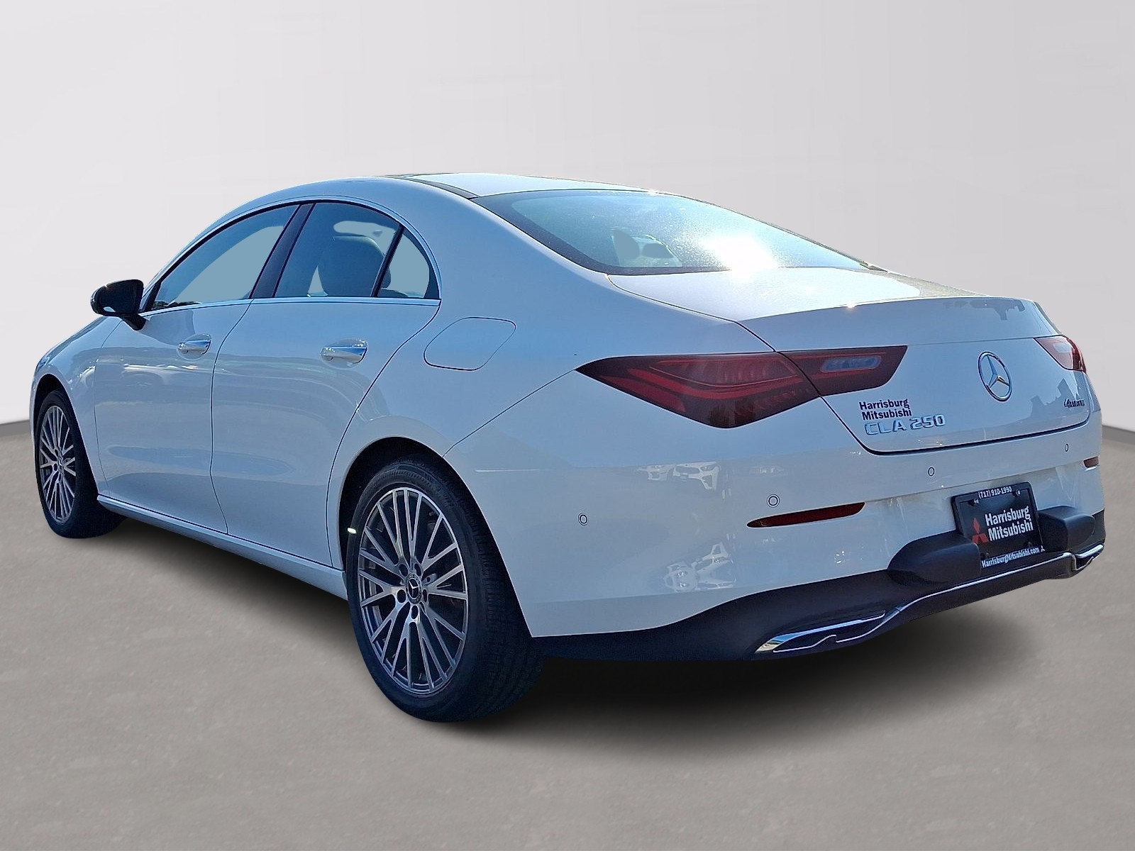 Used 2025 Mercedes-Benz CLA 250 4MATIC image 4