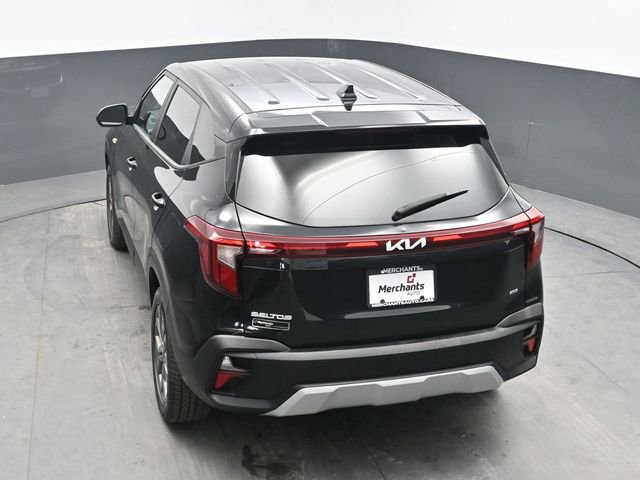 Used 2024 Kia Seltos LX AWD/4WD image 29