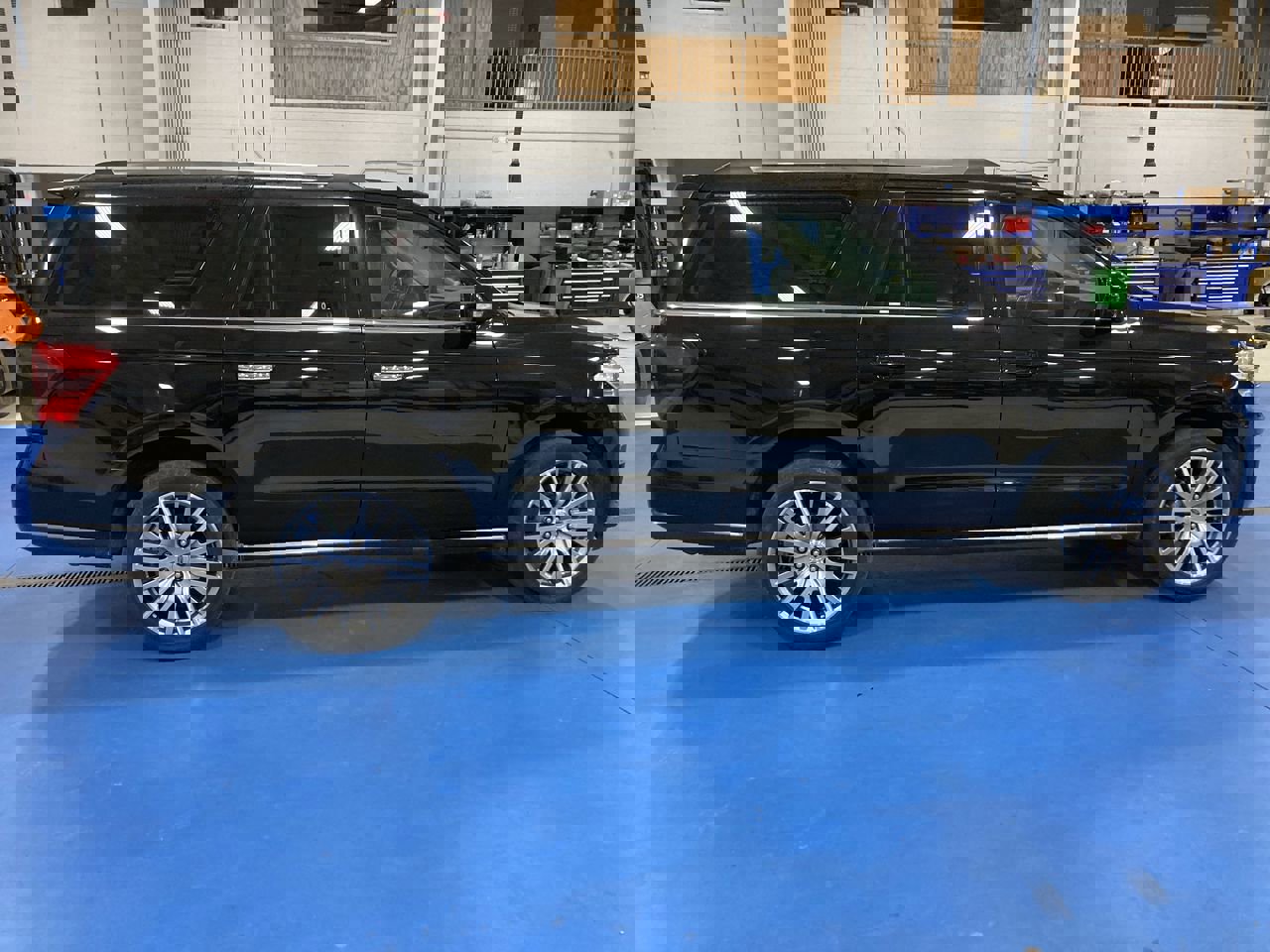 Used 2023 Ford Expedition Max Limited image 8