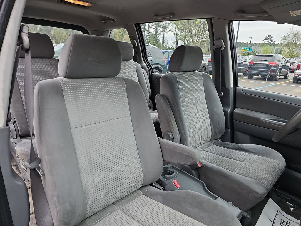 Used 2005 MAZDA MPV LX w/ Floor & Cargo Mat Pkg image 13