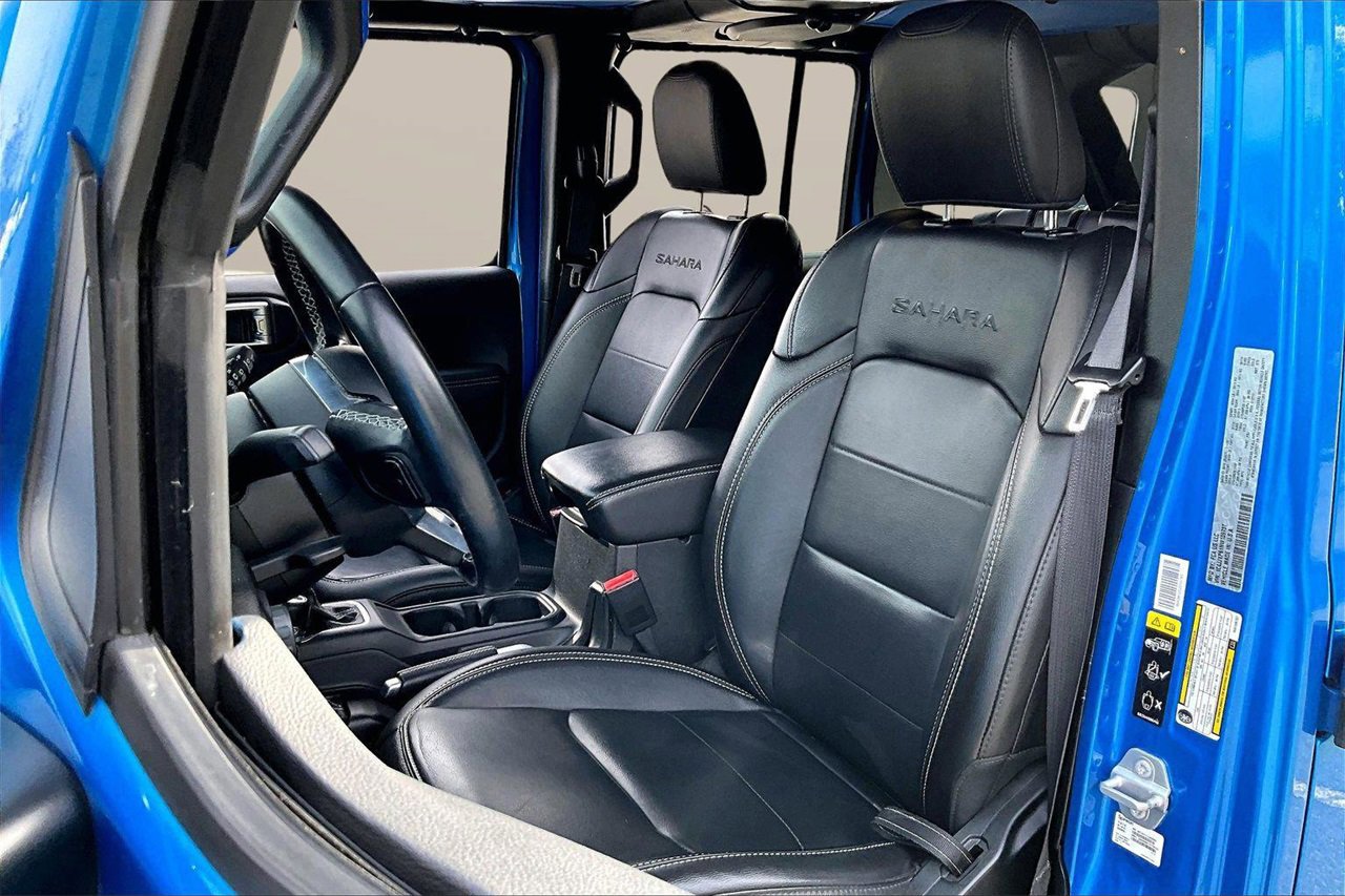 Used 2022 Jeep Wrangler Unlimited Sahara image 20