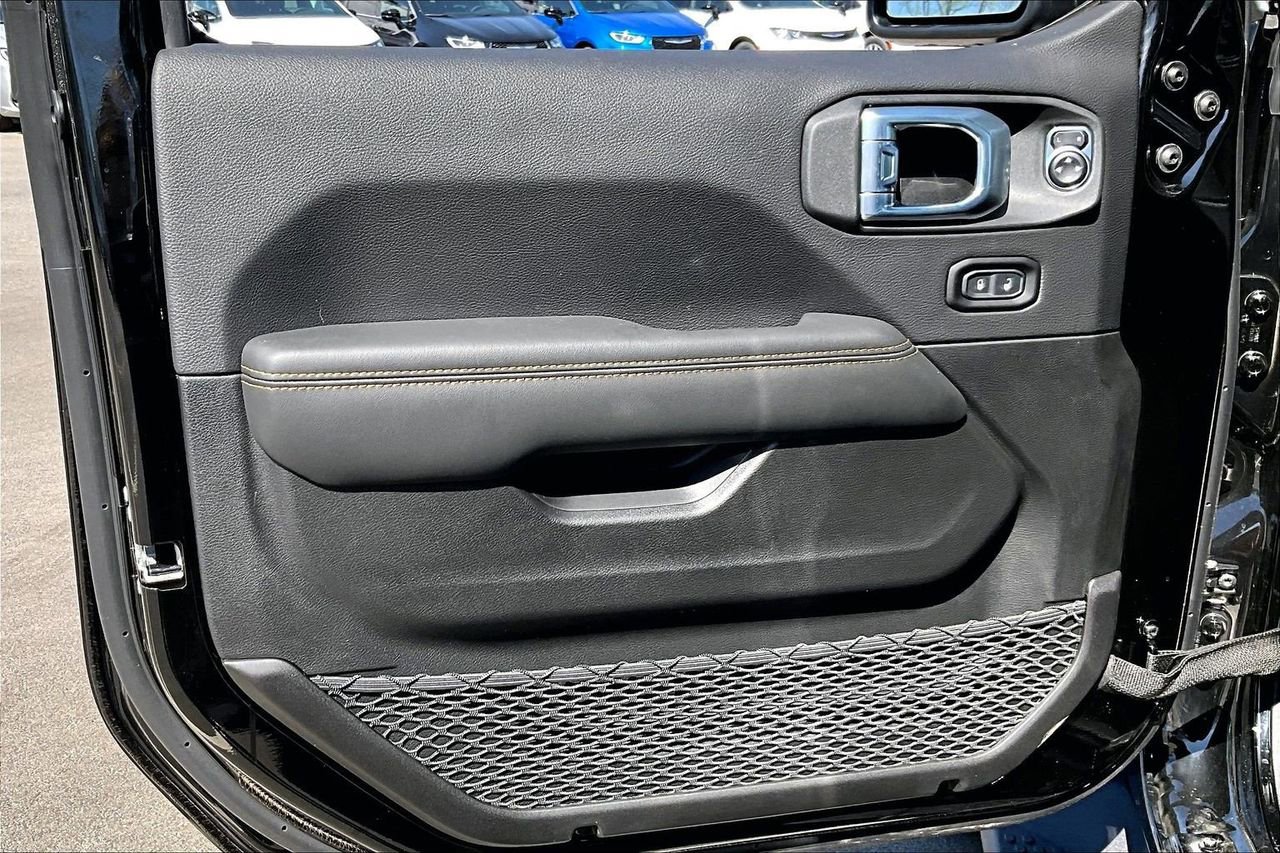 New 2026 Jeep Wrangler Sahara AWD/4WD image 27