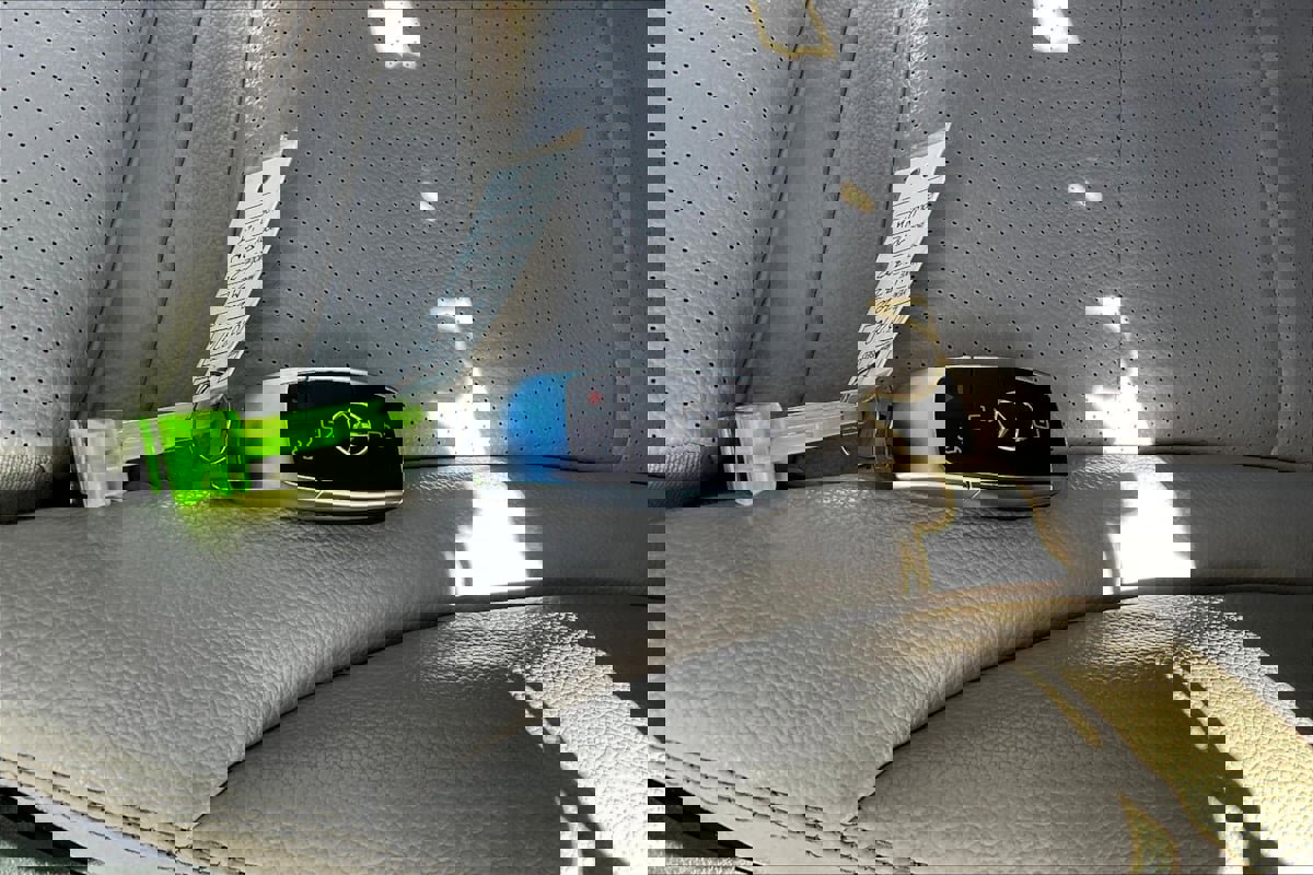 Used 2020 Mercedes-Benz C 300 Sedan image 11