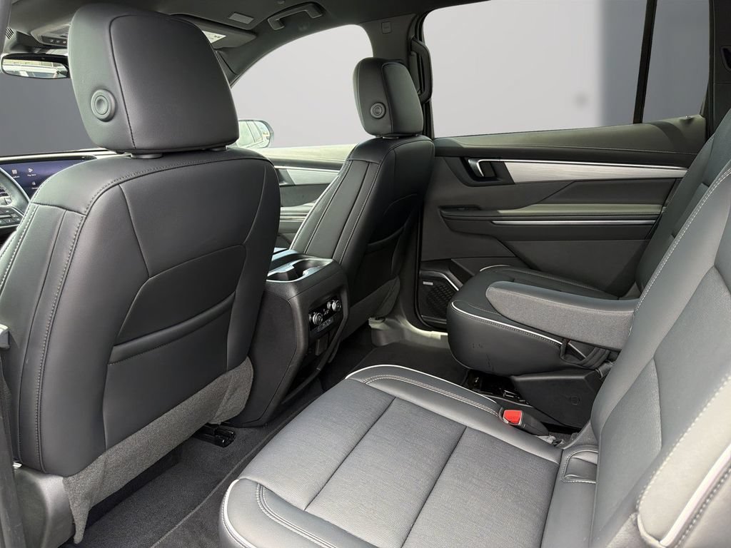 Certified 2025 Buick Enclave Preferred w/ Power Package FWD image 15
