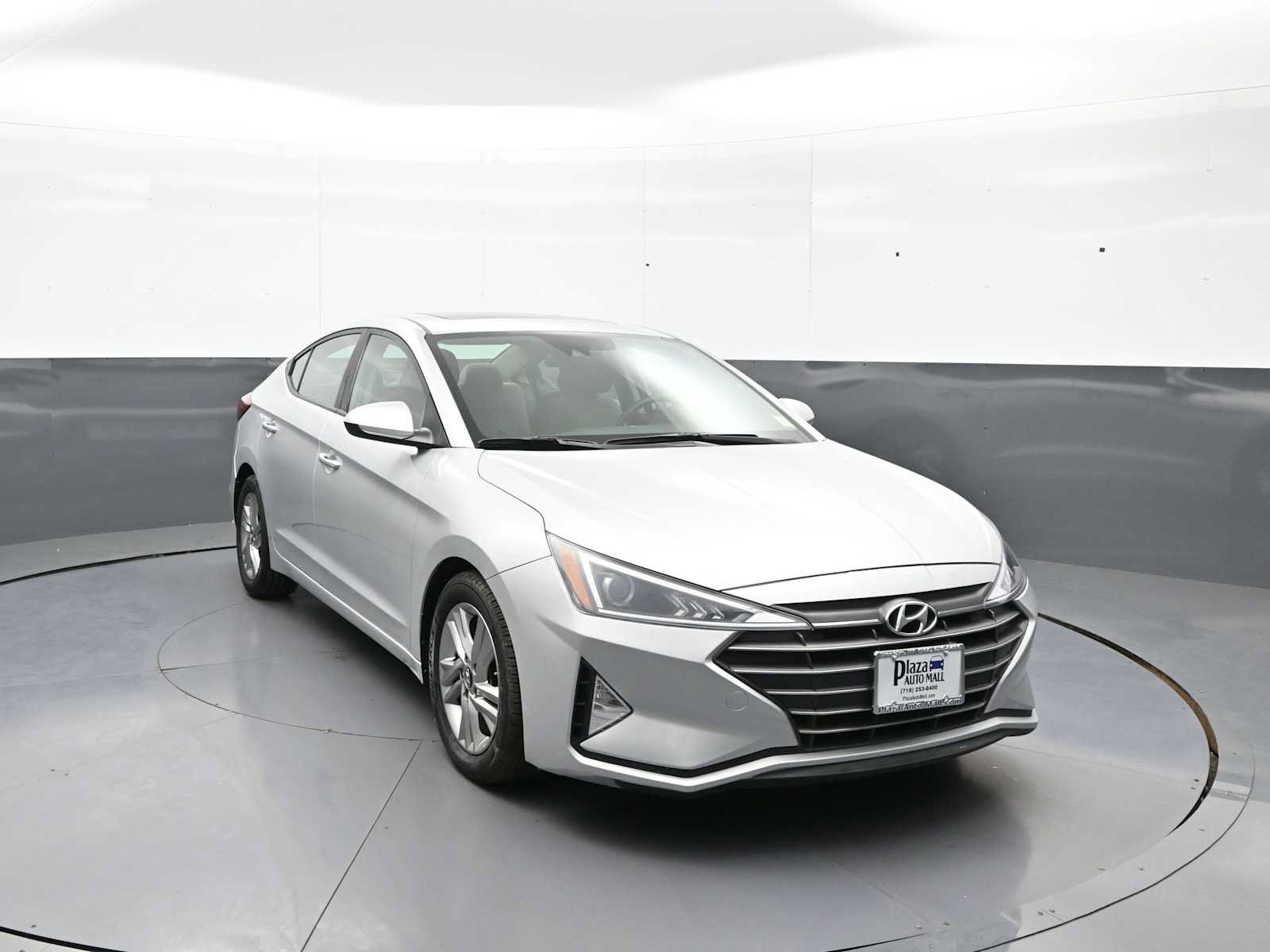 Used 2019 Hyundai Elantra Value Edition FWD image 2