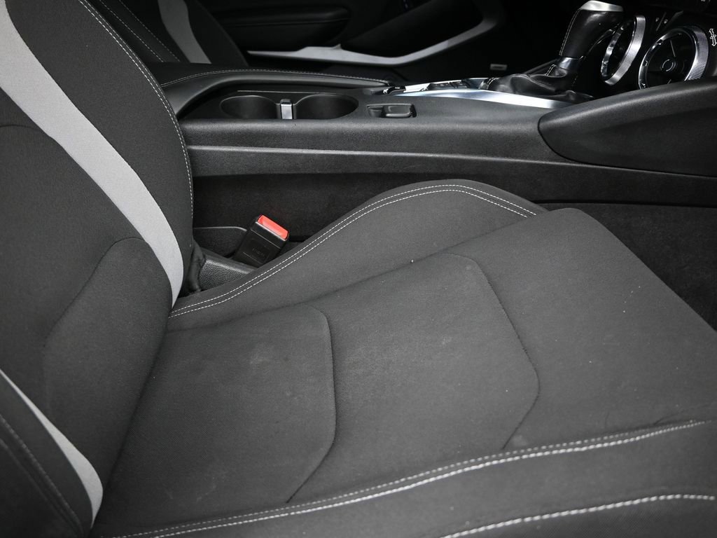 Used 2021 Chevrolet Camaro LT w/ RS Package image 22