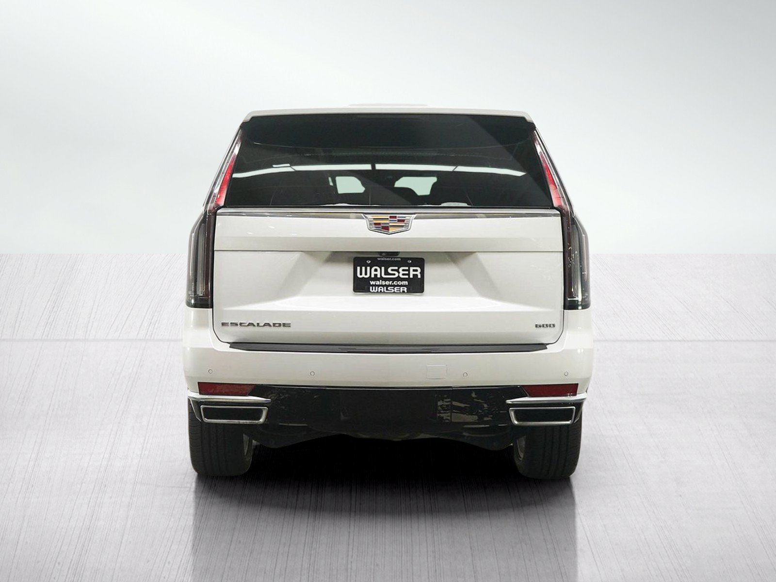 Used 2024 Cadillac Escalade ESV Premium Luxury w/ Performance Package AWD/4WD image 4