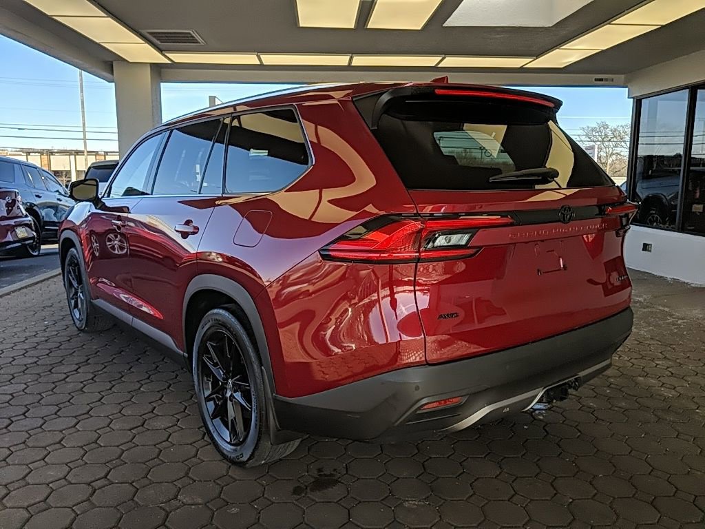 Used 2024 Toyota Grand Highlander Limited image 9