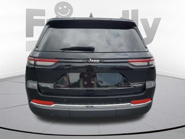 Used 2023 Jeep Grand Cherokee Limited AWD/4WD image 4